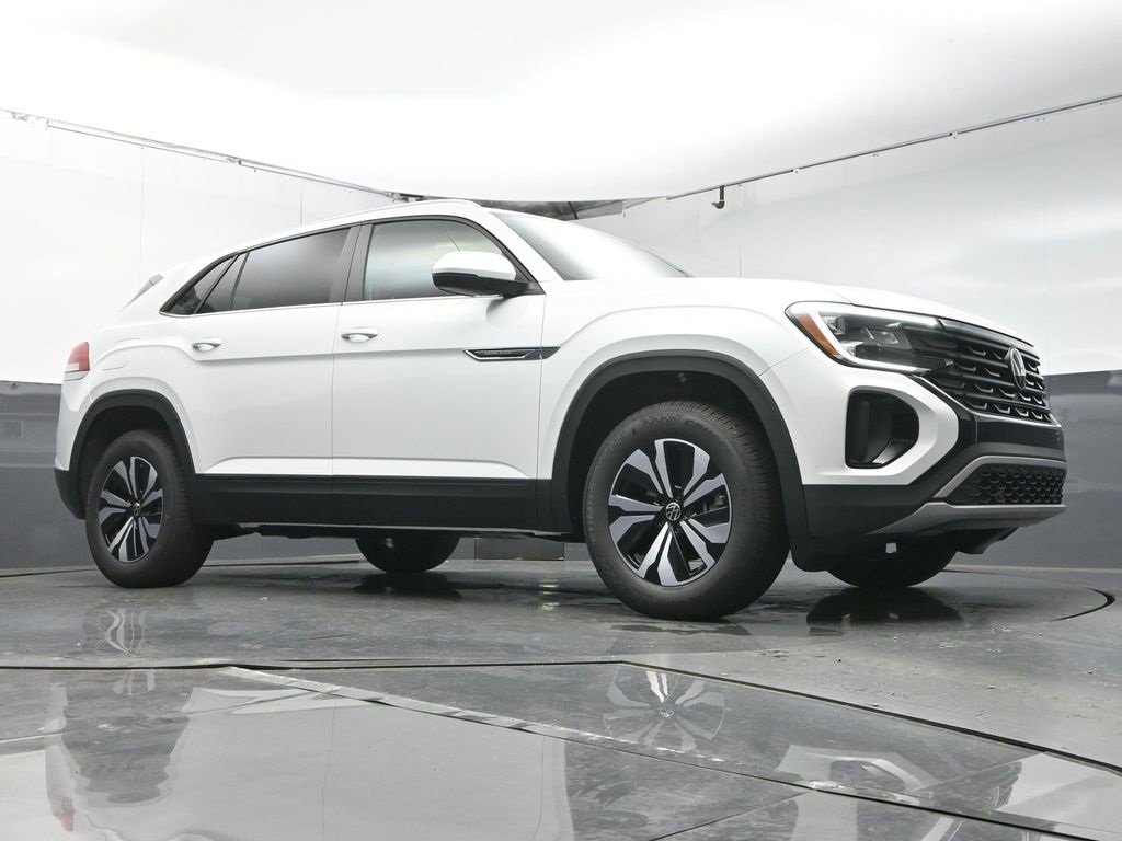 New 2026 Volkswagen Atlas Cross Sport SE image 41