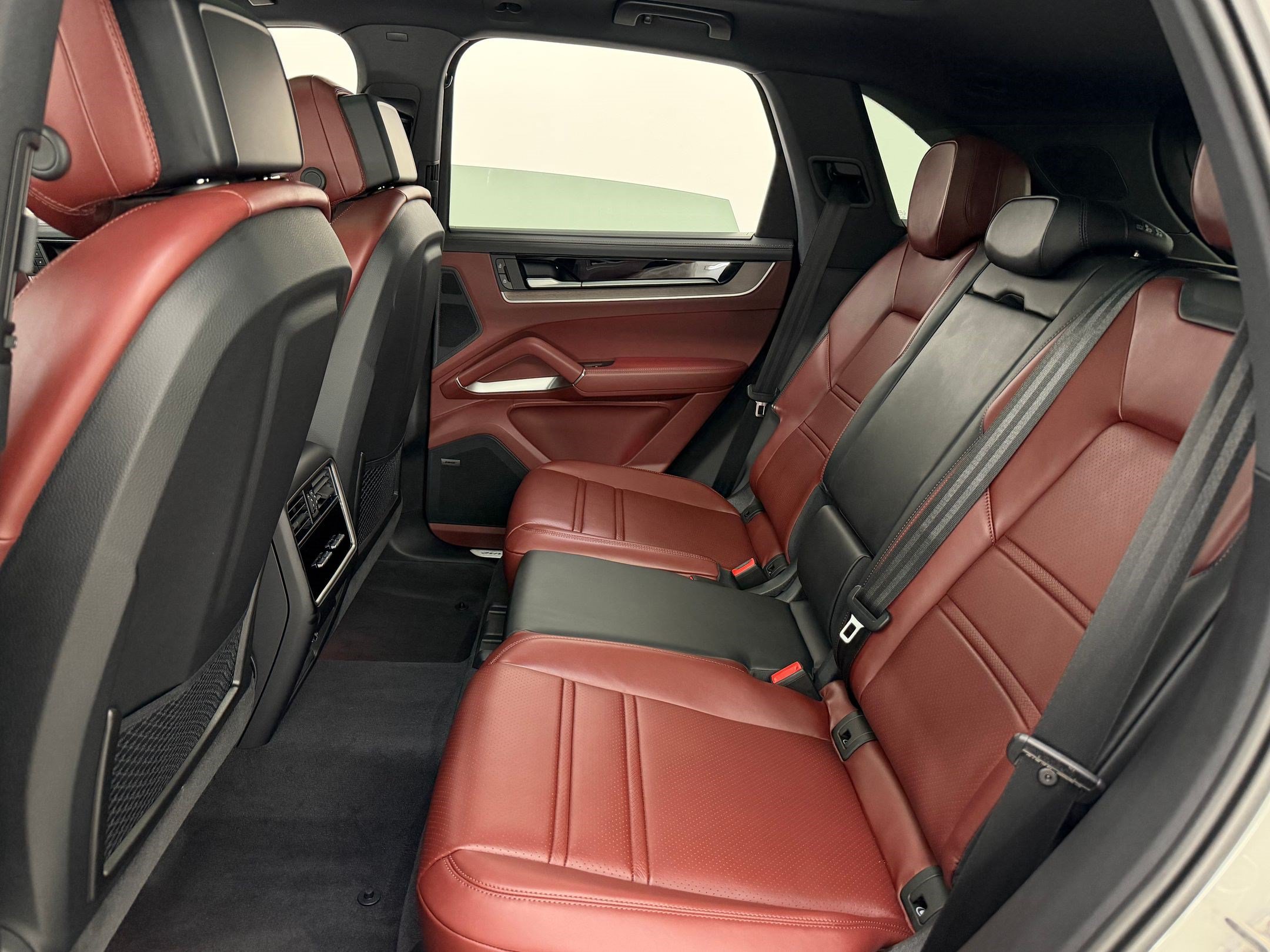 New 2026 Porsche Cayenne AWD/4WD image 23