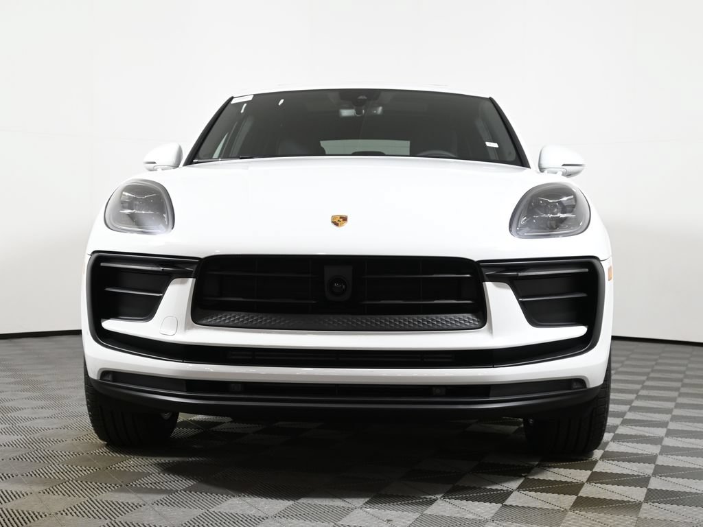 Used 2026 Porsche Macan AWD/4WD image 10