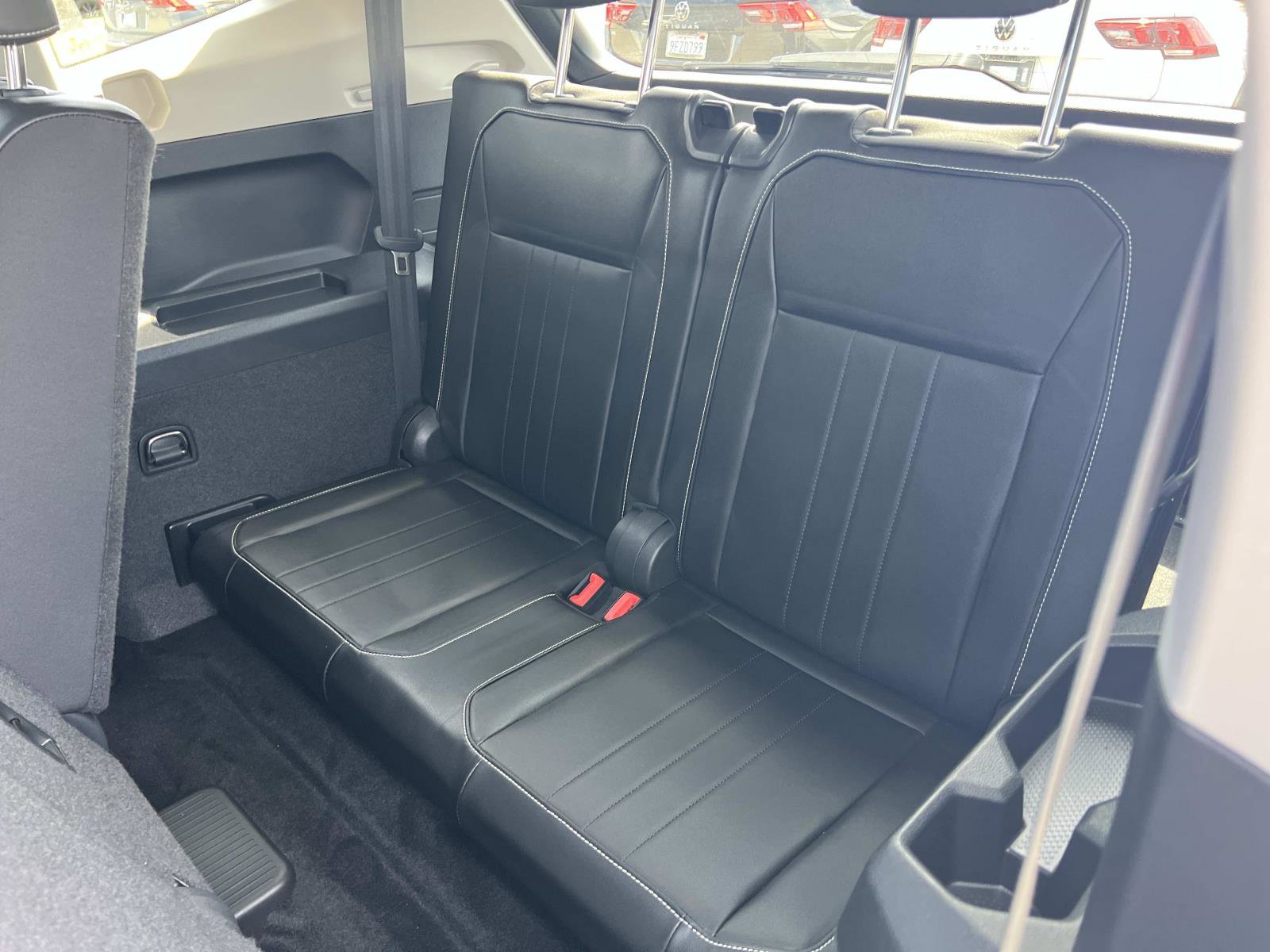 Certified 2023 Volkswagen Tiguan SE w/ Panoramic Sunroof Package FWD image 24