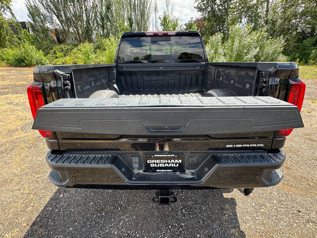 Used 2022 GMC Sierra 3500 Denali w/ Denali Black Diamond Edition AWD/4WD image 14