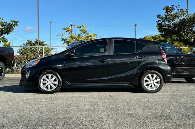 Used 2017 Toyota Prius C Two image 7