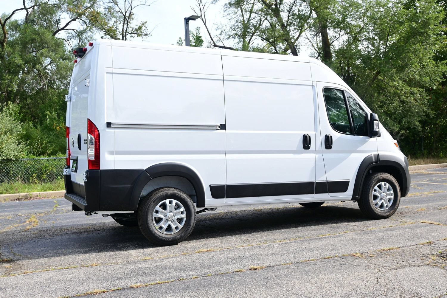 New 2027 RAM ProMaster 1500 w/ Quick Order Package 22G SLT FWD image 15