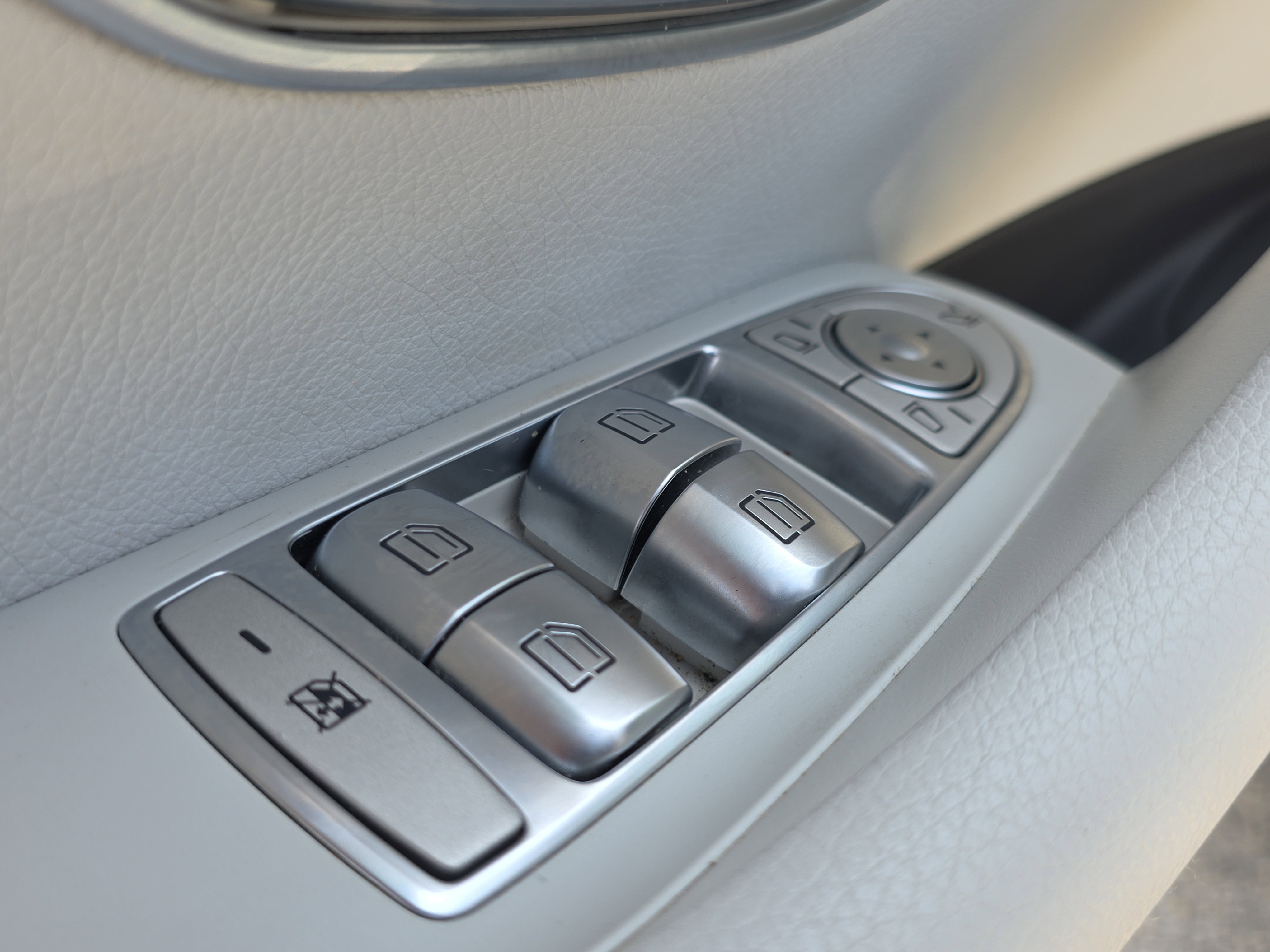 Used 2023 Mercedes-Benz E 450 4MATIC Sedan image 23
