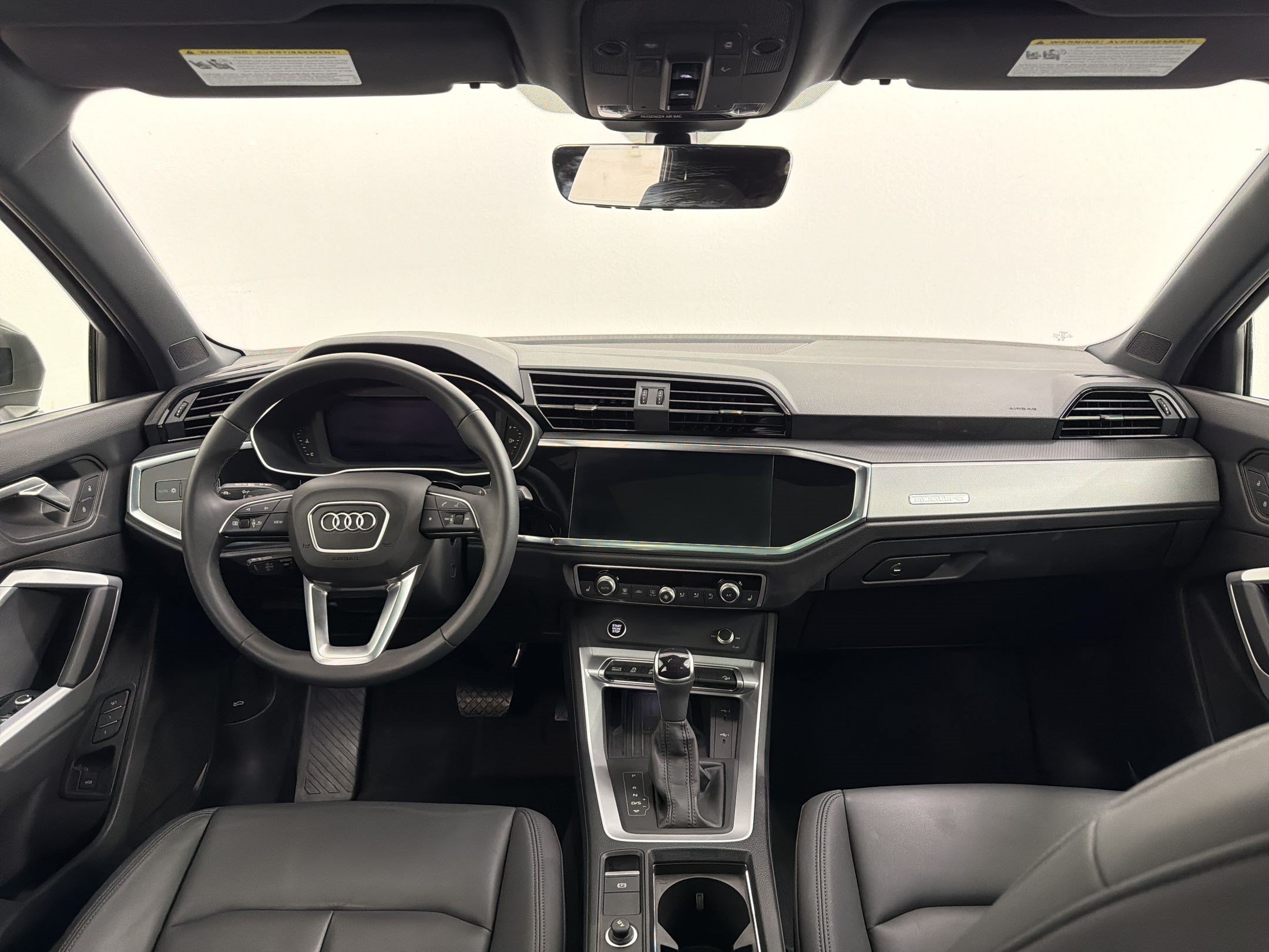 Certified 2025 Audi Q3 2.0T Premium w/ Convenience Package AWD/4WD image 16