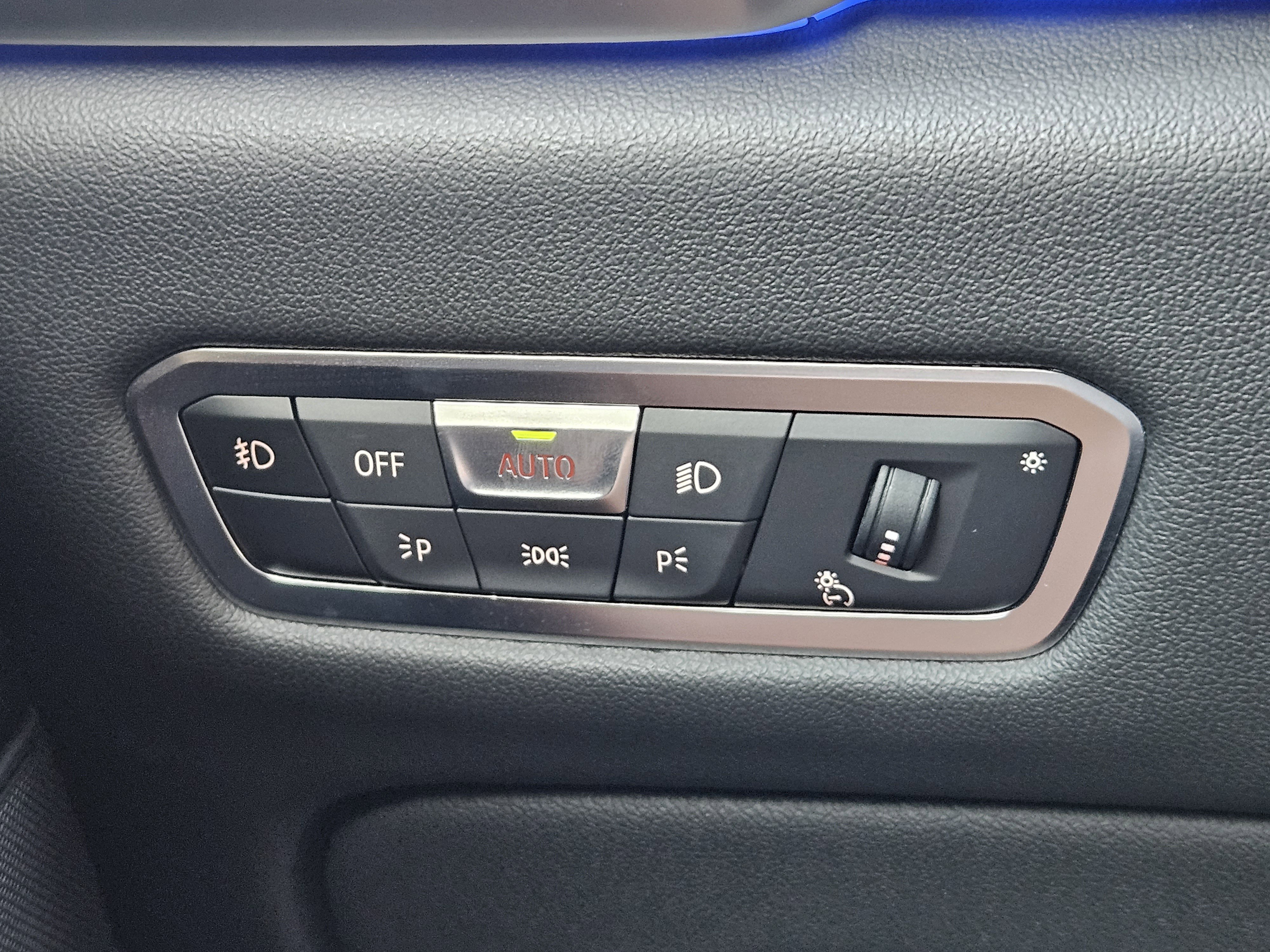 Used 2019 BMW X5 xDrive40i w/ Premium Package image 24