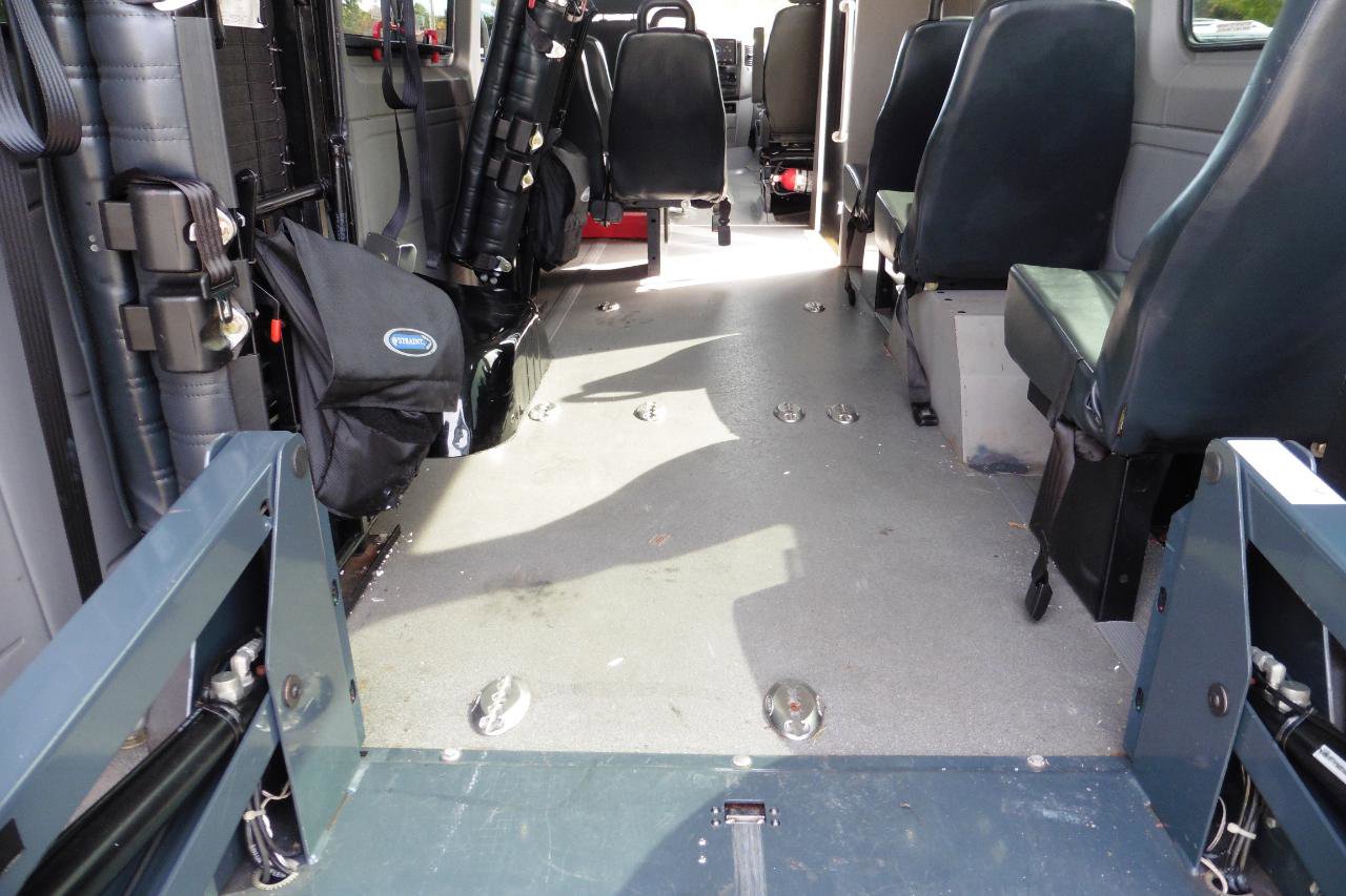 Used 2012 Mercedes-Benz Sprinter 3500 image 37