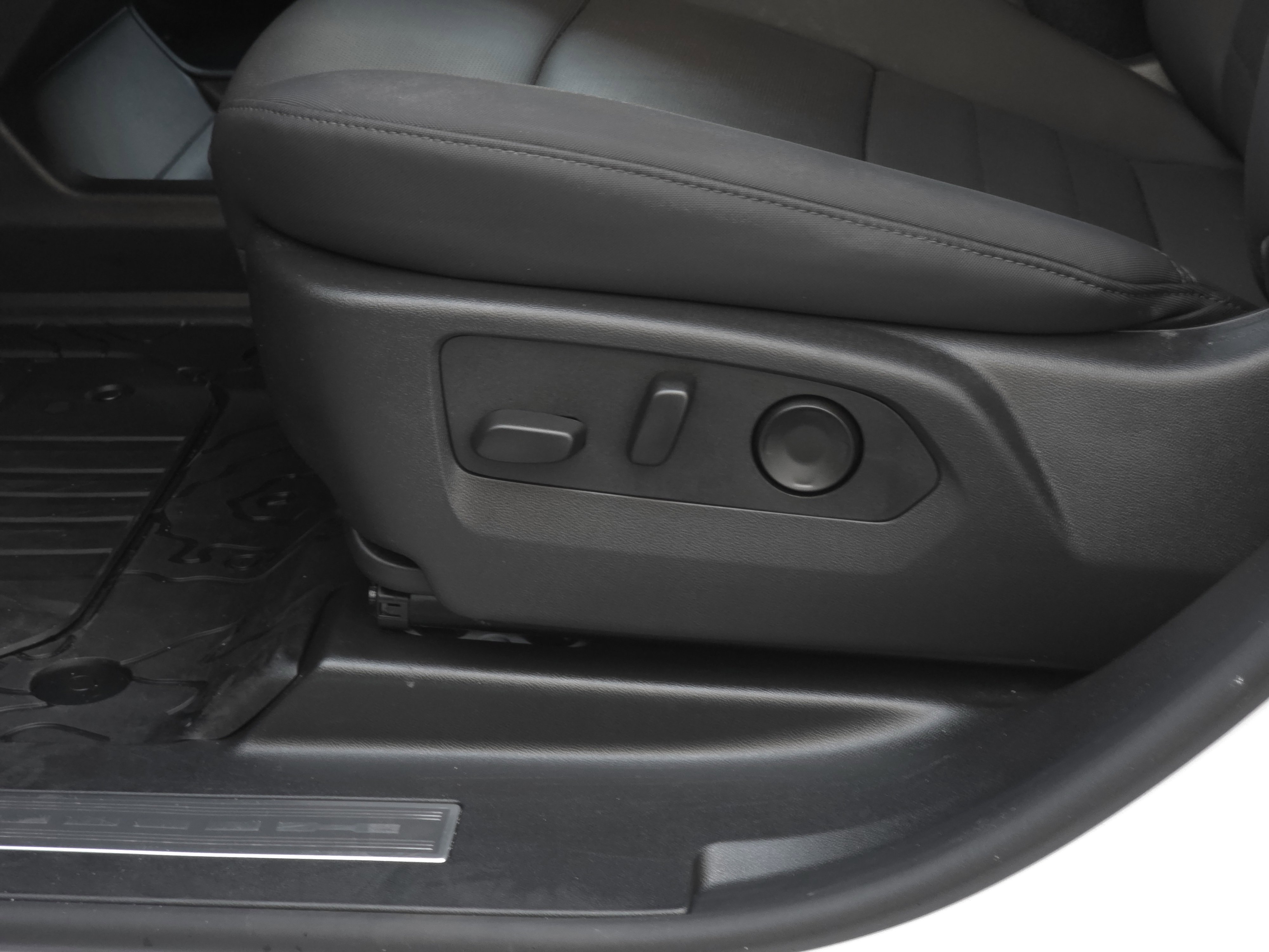 Used 2025 GMC Hummer EV 3X w/ Battery Pack, 24 Module Pack image 11