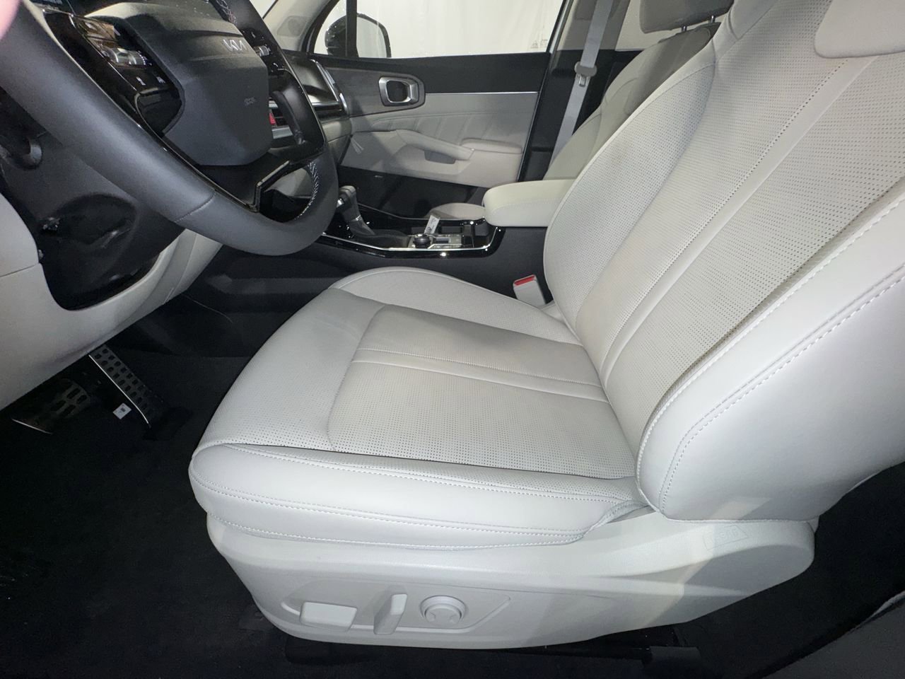 New 2026 Kia Sorento SX image 14