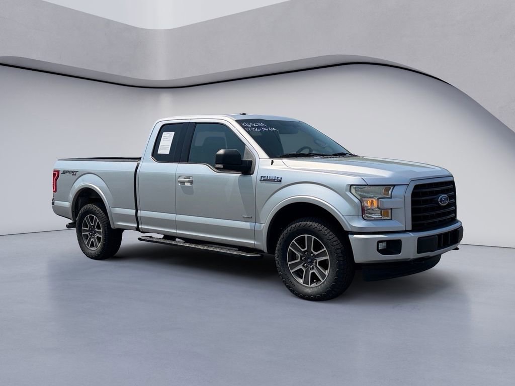 Used 2017 Ford F150 XLT w/ Equipment Group 302A Luxury image 7