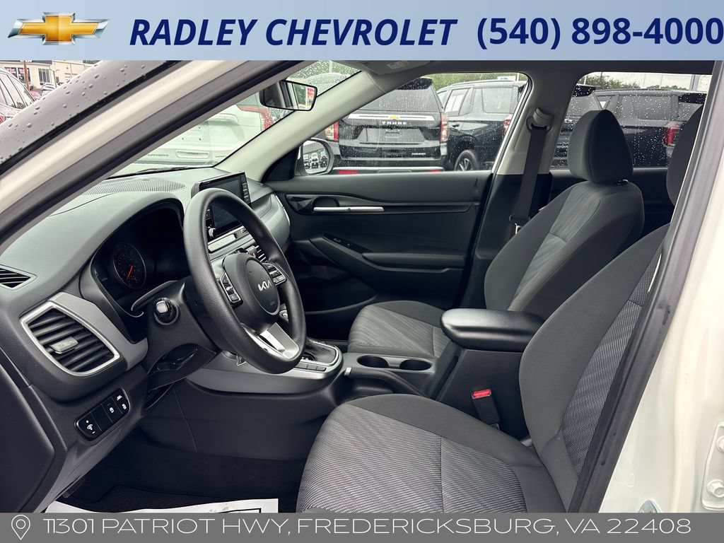Used 2023 Kia Seltos LX AWD/4WD image 3