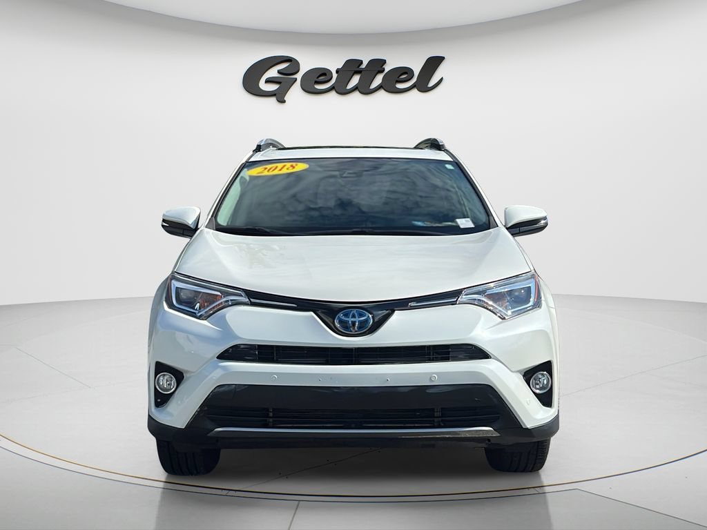Used 2018 Toyota RAV4 Limited AWD/4WD image 2