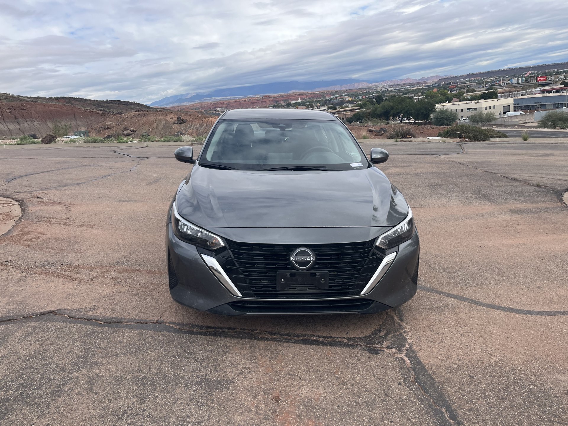 Used 2025 Nissan Sentra SV FWD image 4