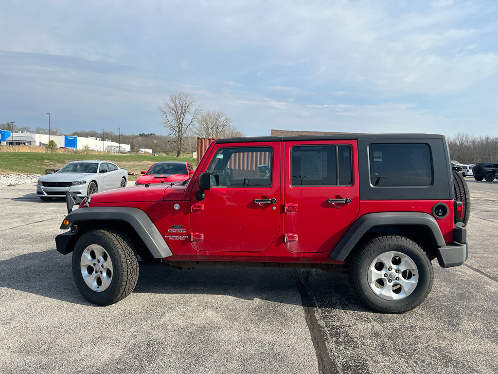Used 2010 Jeep Wrangler Unlimited Sport AWD/4WD image 2