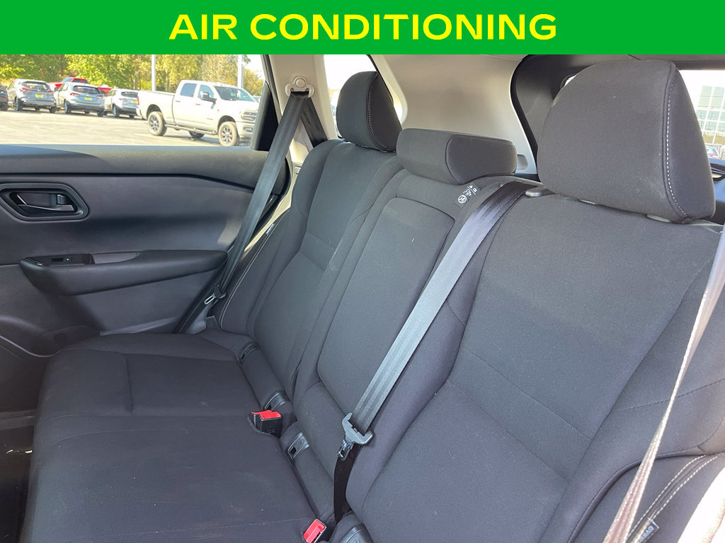Used 2024 Nissan Rogue S AWD/4WD image 13
