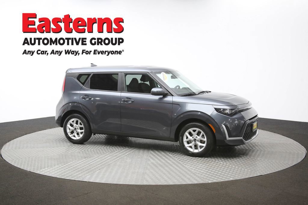 Used 2023 Kia Soul LX w/ LX Technology Package image 47
