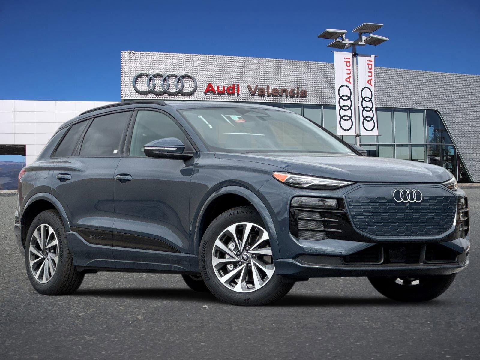 New 2027 Audi Q6 e-tron Premium AWD/4WD image 2