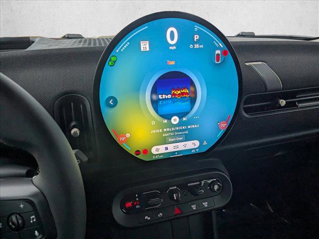 Used 2025 MINI Cooper 2-Door Hardtop image 12