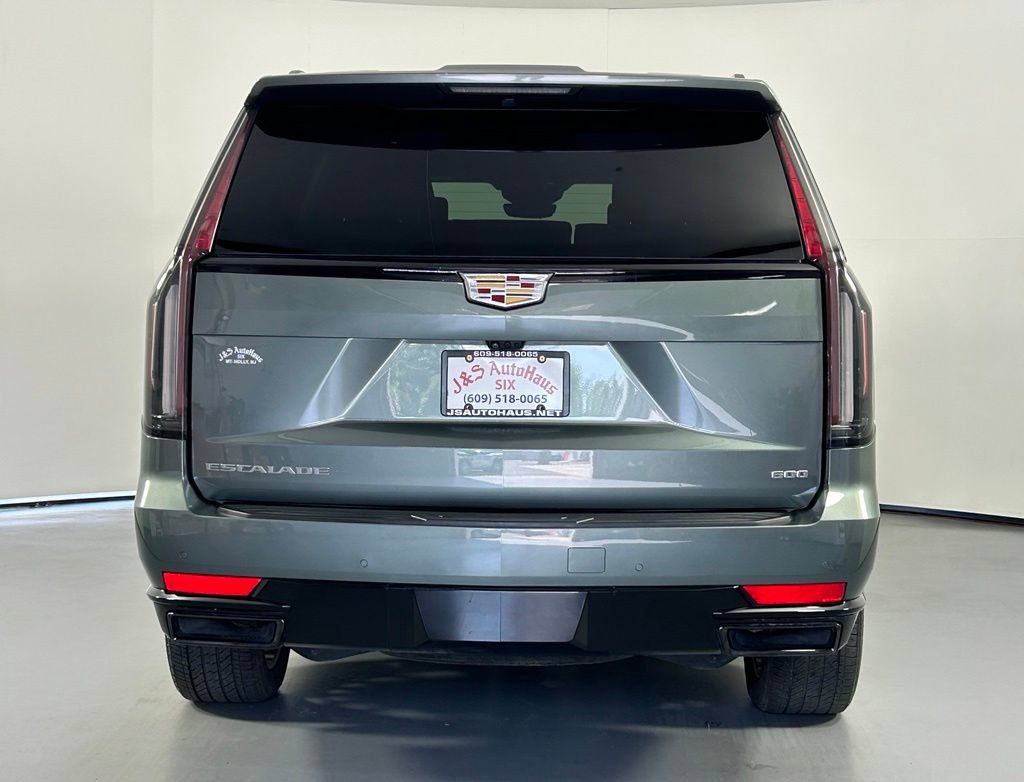 Used 2024 Cadillac Escalade Sport Platinum AWD/4WD image 6