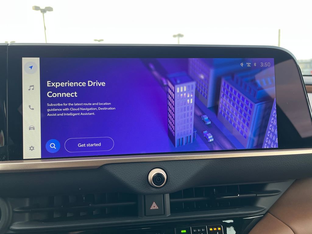 Used 2025 Toyota Crown Signia image 19