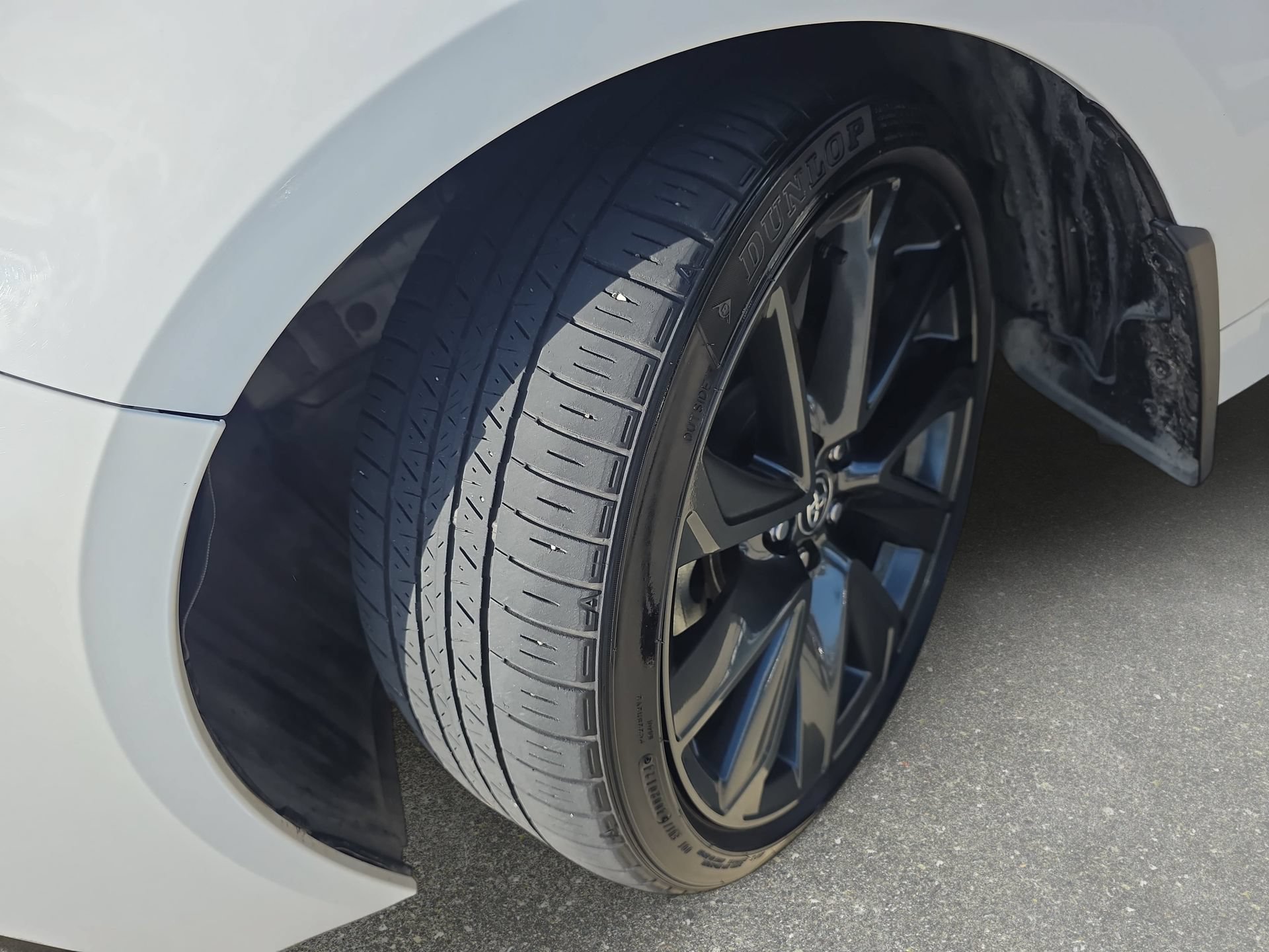 Used 2024 Toyota Corolla XSE FWD image 30