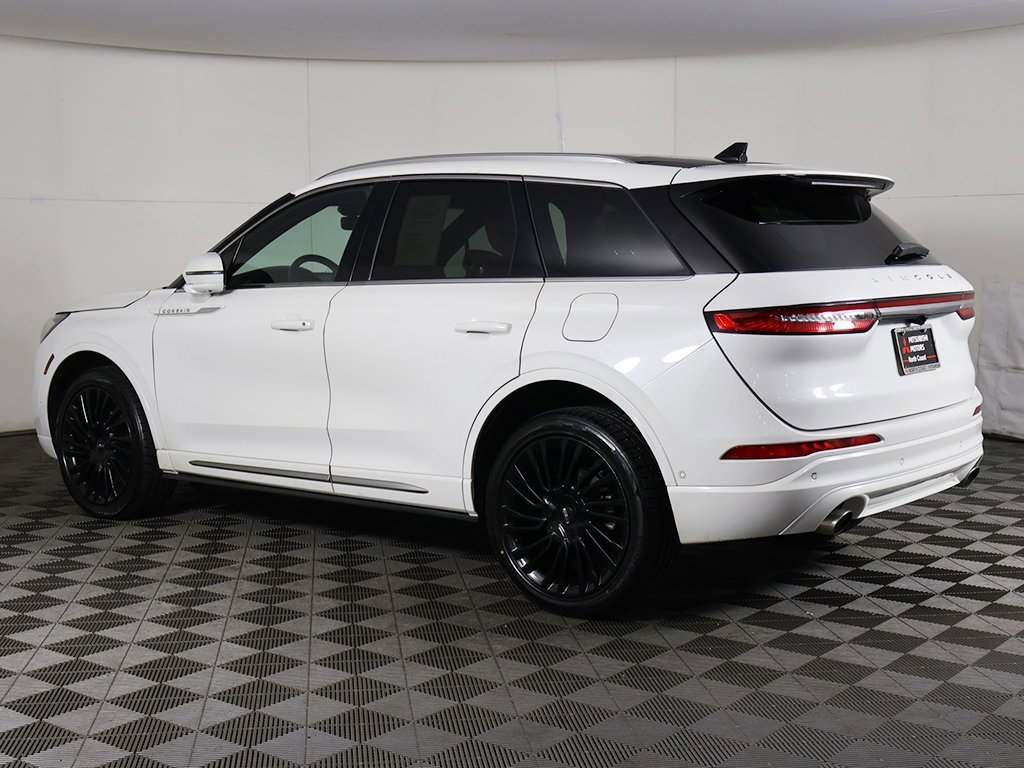 Used 2021 Lincoln Corsair Reserve w/ Equipment Group 201A image 11