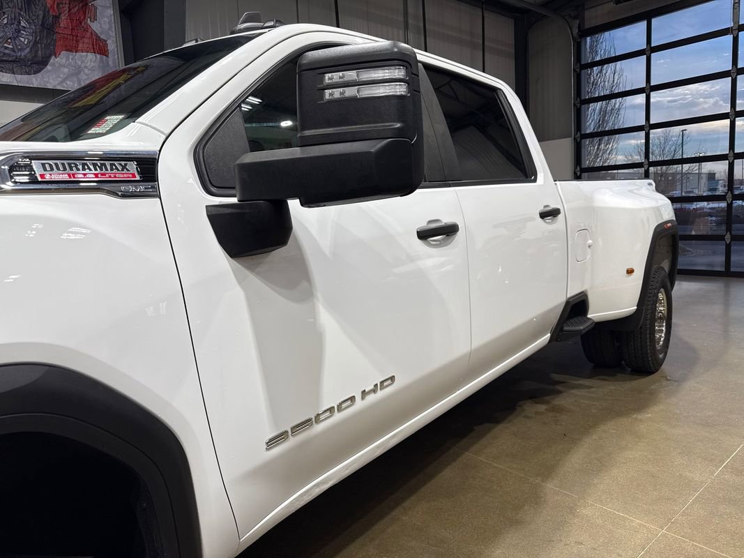 Used 2023 GMC Sierra 3500 Pro w/ Convenience Package AWD/4WD image 34