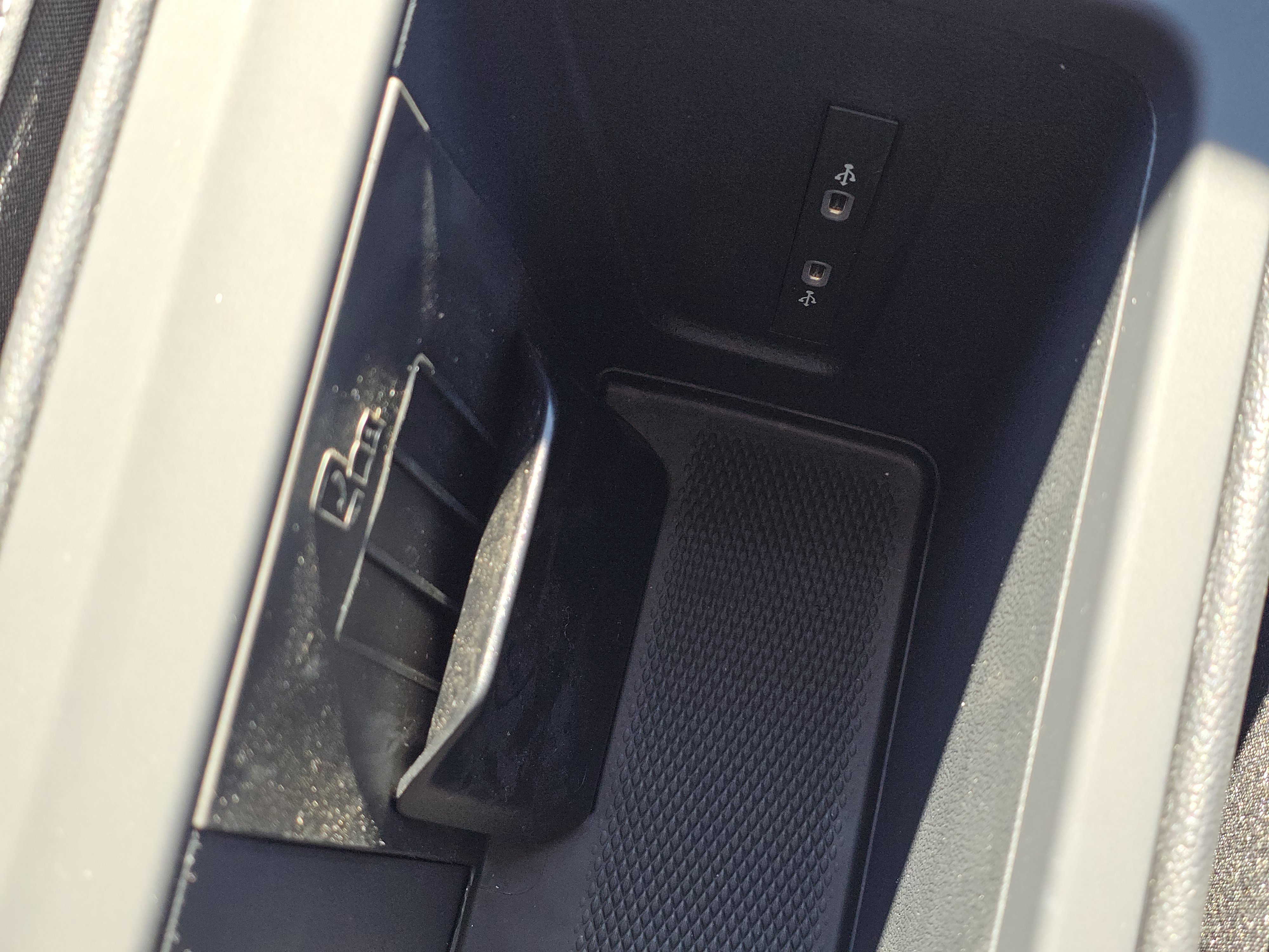 New 2026 Volkswagen Tiguan SE FWD image 25