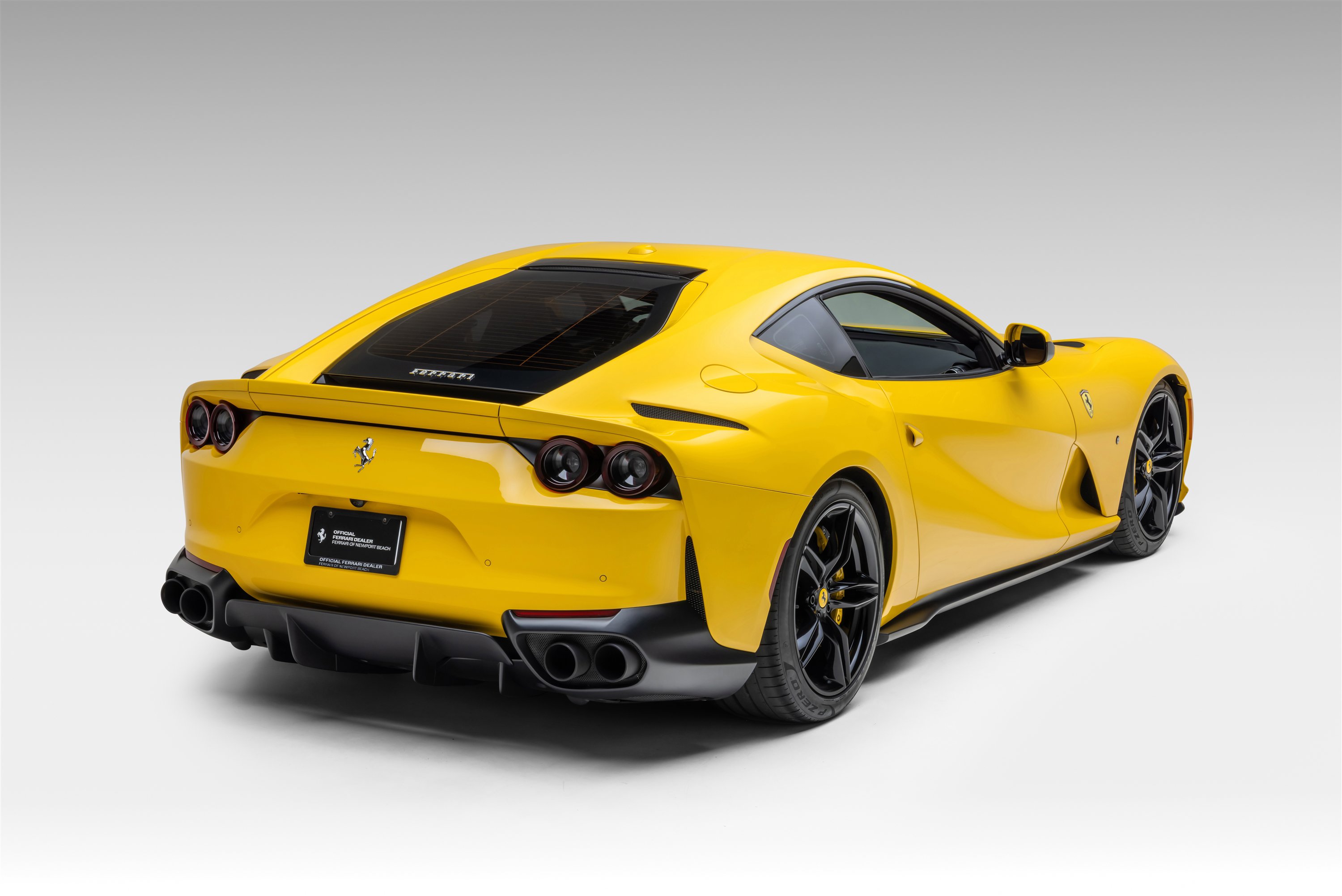 Used 2019 Ferrari 812 Superfast image 17