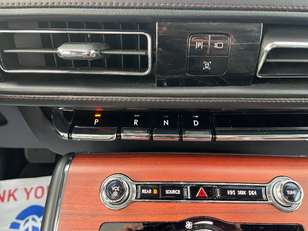Used 2023 Lincoln Aviator Reserve AWD/4WD image 30
