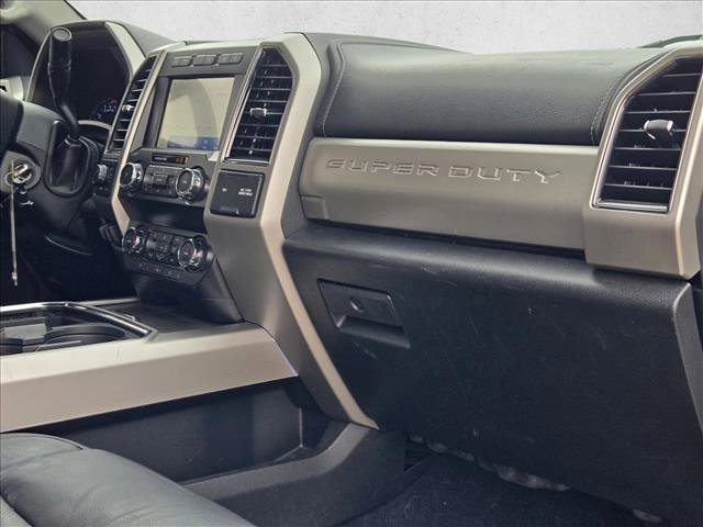 Used 2020 Ford F250 Lariat w/ Chrome Package image 19