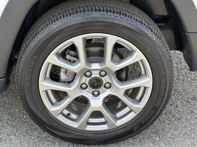 Used 2025 Jeep Compass Limited AWD/4WD image 10