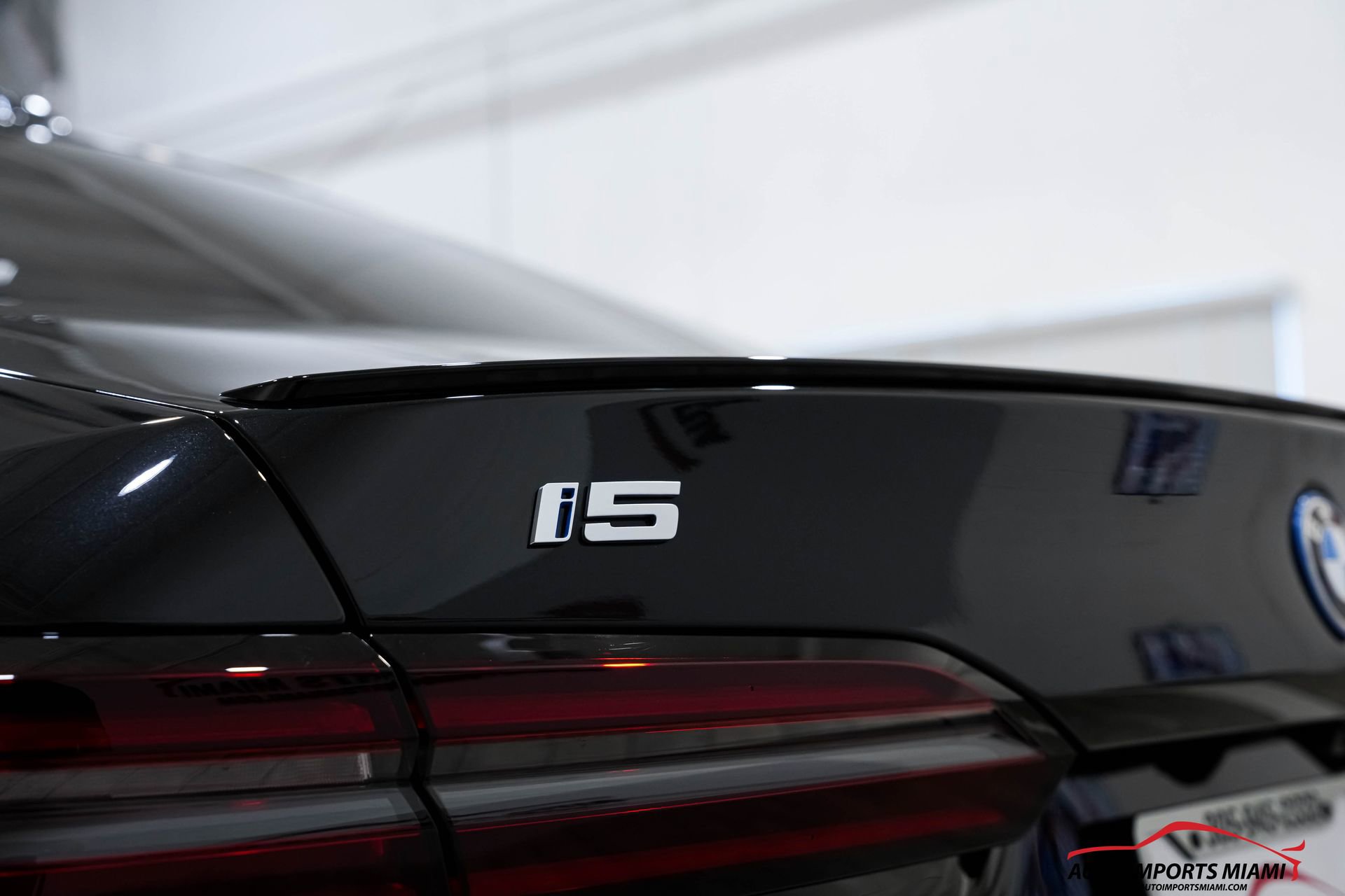 Used 2025 BMW i5 xDrive40 w/ M Sport Package AWD/4WD image 20
