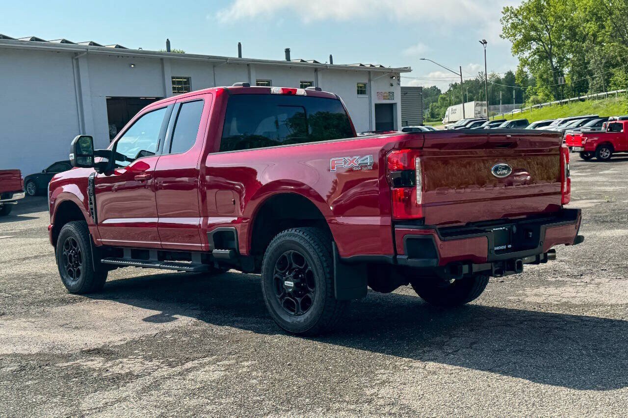 Used 2023 Ford F250 XLT w/ XLT Premium Package AWD/4WD image 5