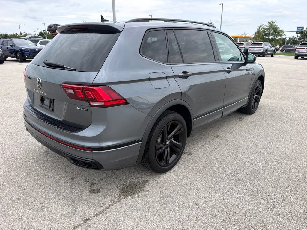Certified 2023 Volkswagen Tiguan SE R-Line AWD/4WD image 6