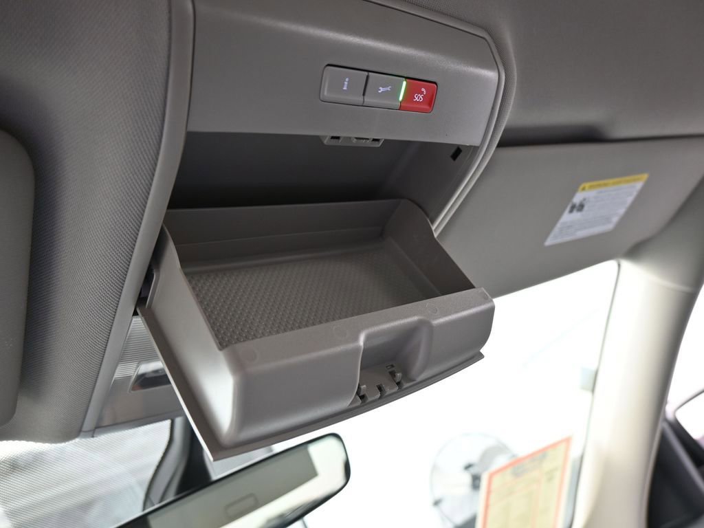 Used 2022 Volkswagen Atlas SE image 29