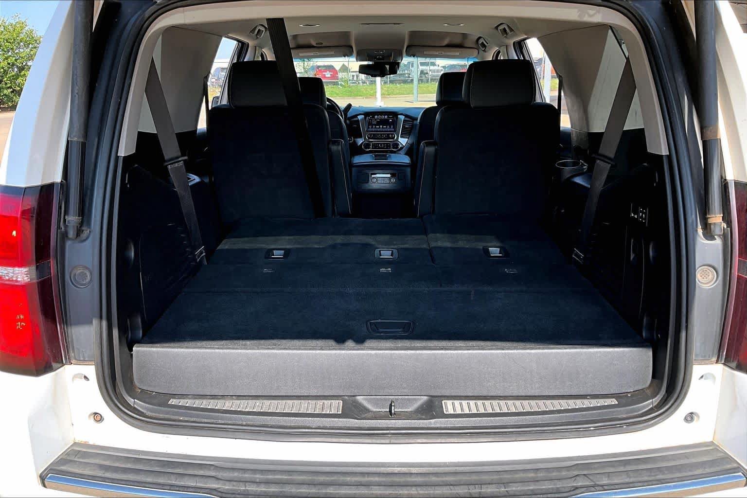 Used 2020 Chevrolet Tahoe Premier AWD/4WD image 31