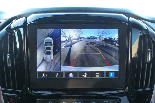 Used 2022 Chevrolet Traverse RS image 23