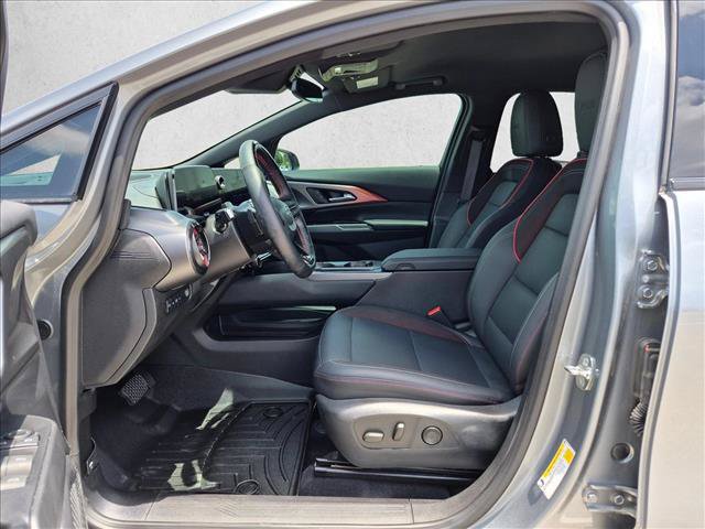 Used 2024 Chevrolet Equinox EV RS FWD image 16