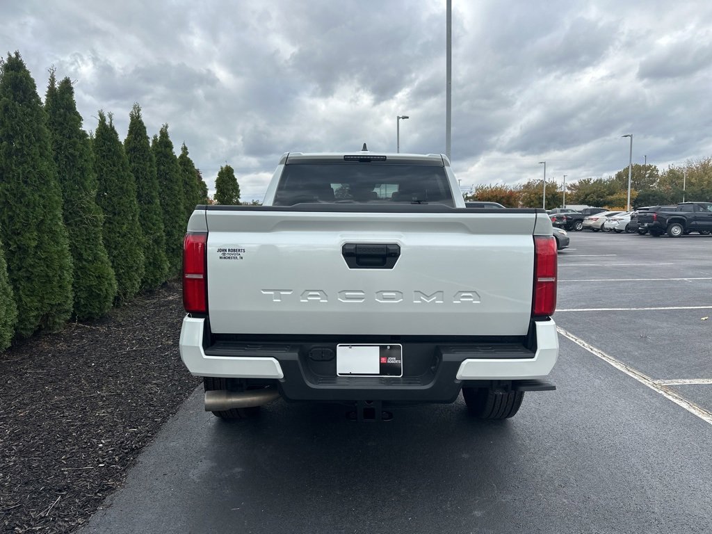Used 2024 Toyota Tacoma TRD Sport image 6