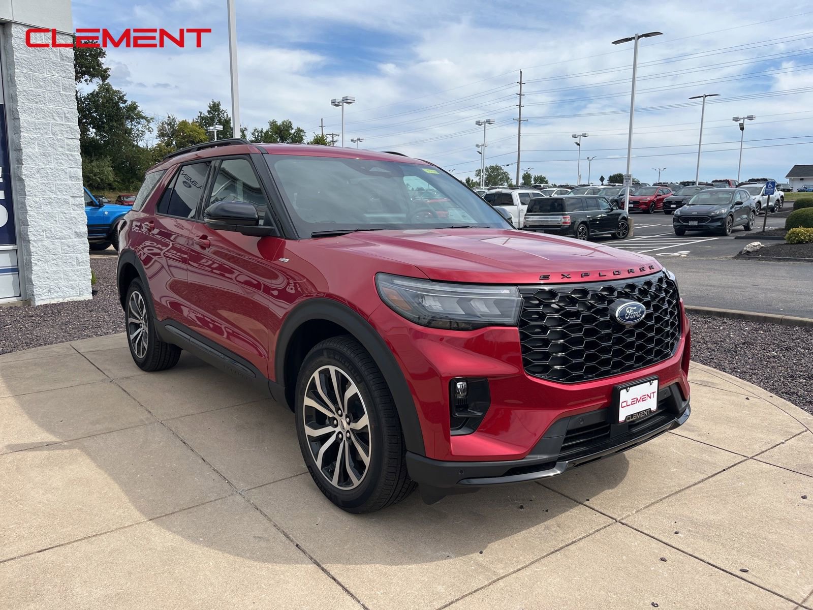 New 2025 Ford Explorer ST-Line image 3