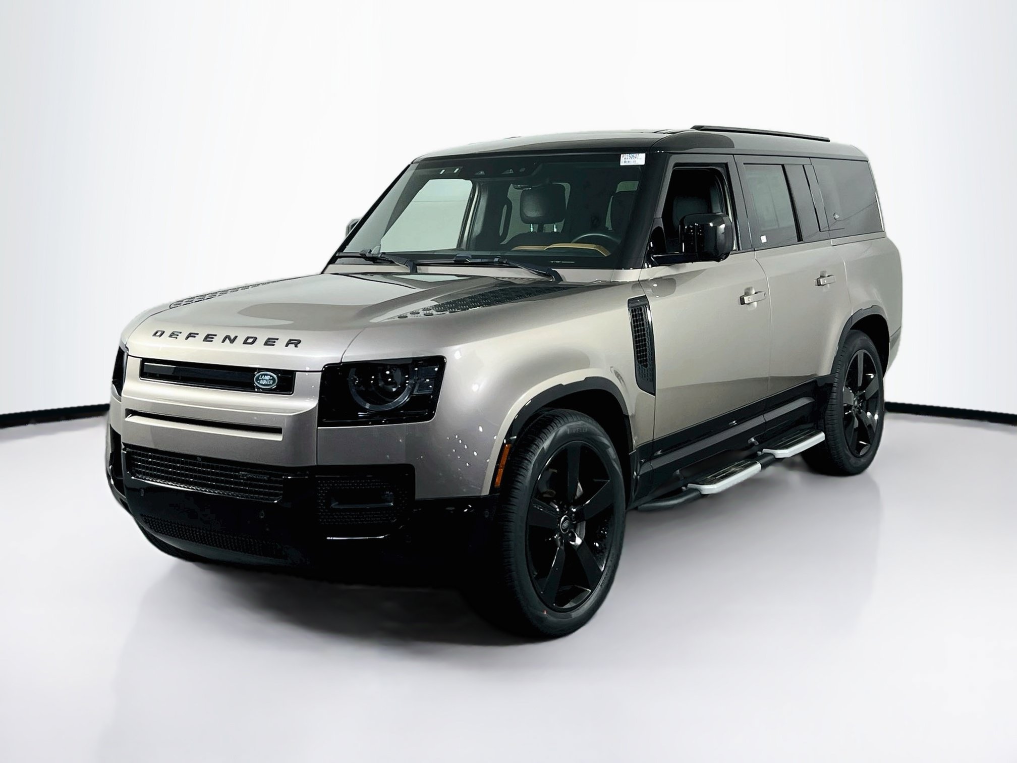 Used 2023 Land Rover Defender 130 X-Dynamic SE AWD/4WD image 1