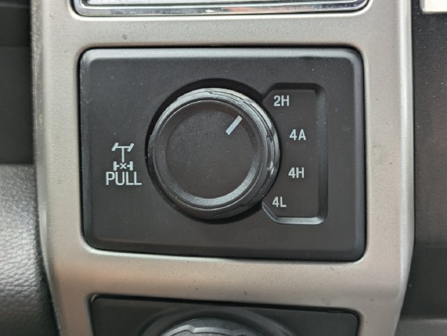 Used 2018 Ford F150 Lariat w/ Equipment Group 502A Luxury AWD/4WD image 28