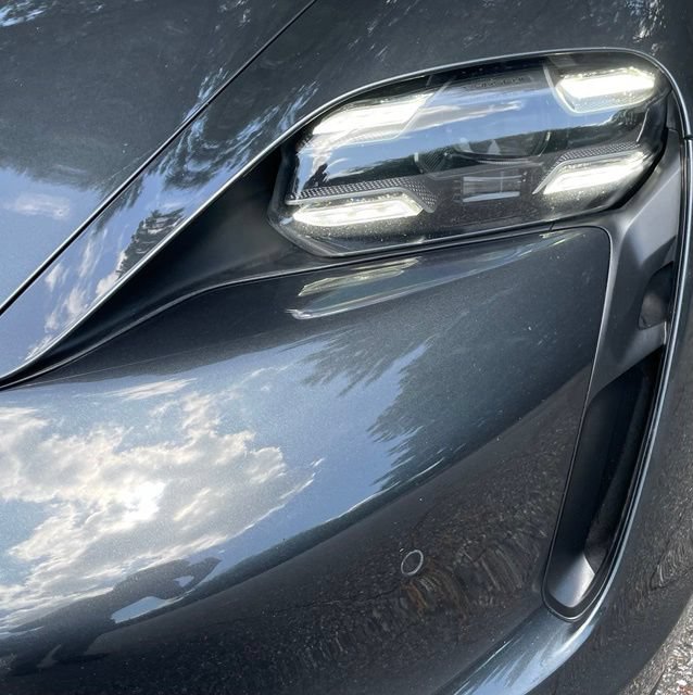 Used 2020 Porsche Taycan 4S AWD/4WD image 12