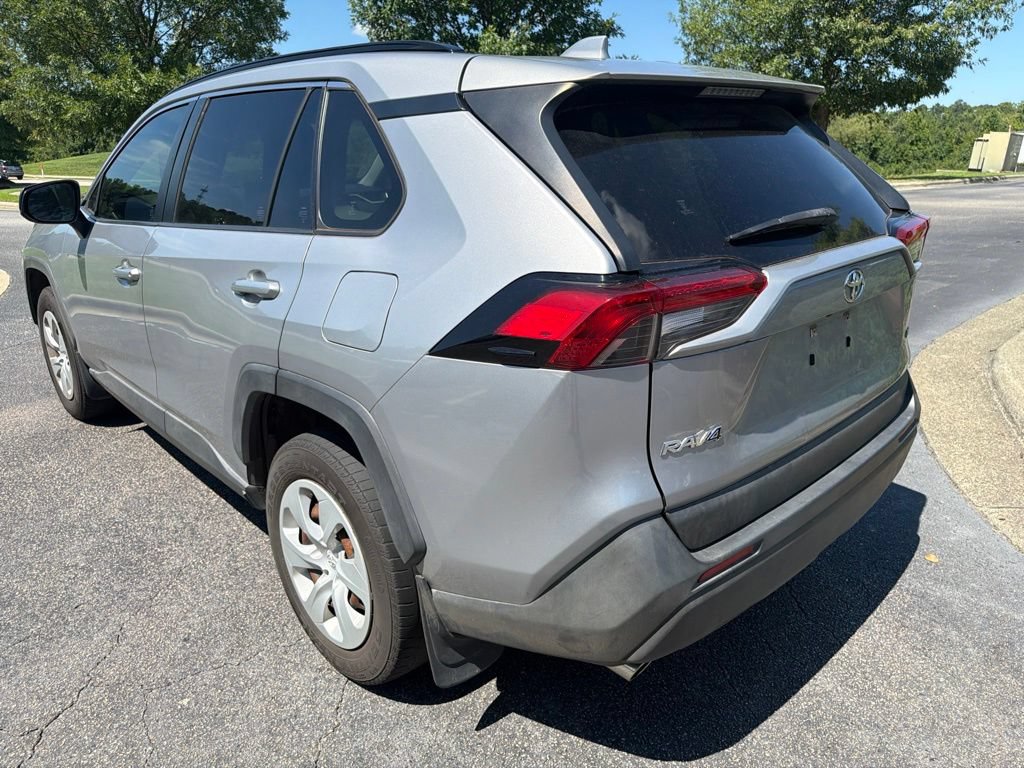 Used 2019 Toyota RAV4 LE FWD image 7