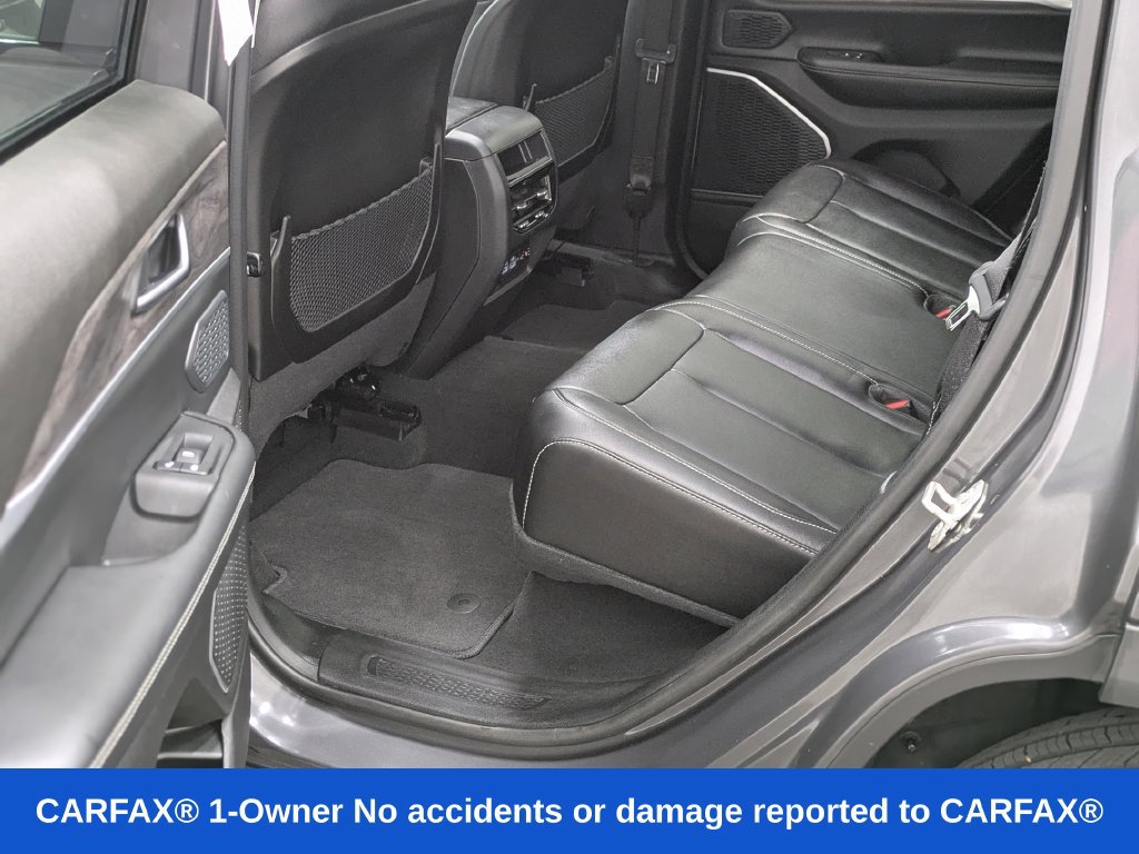 Used 2023 Jeep Grand Cherokee 4WD 4xe image 38
