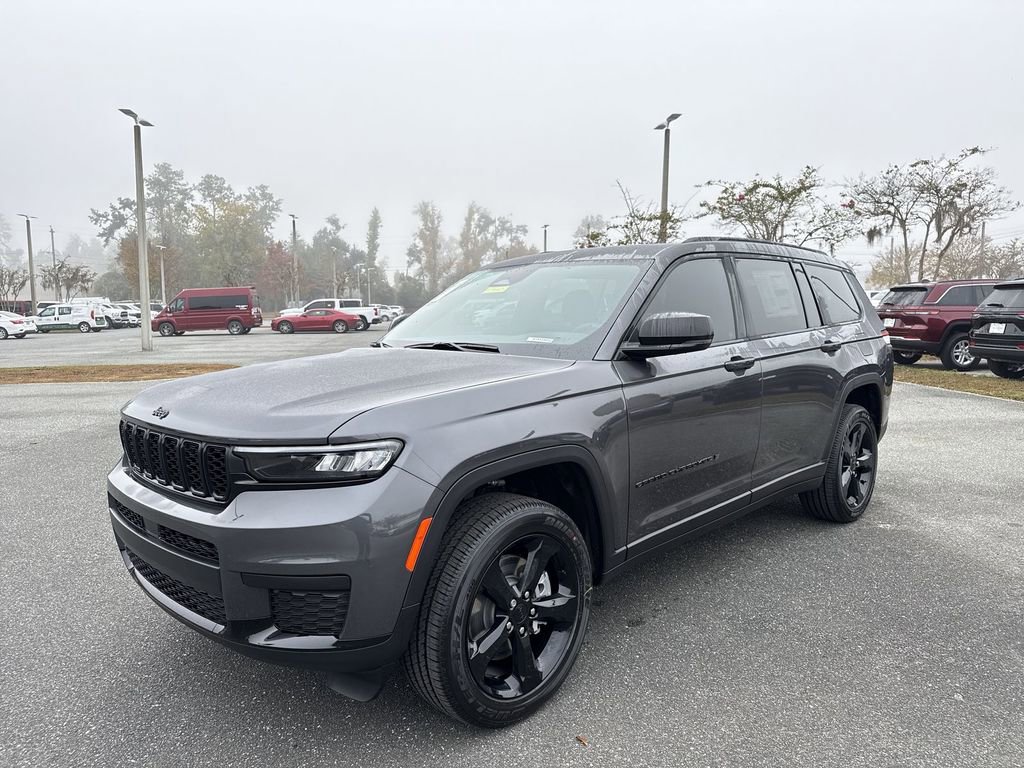 New 2025 Jeep Grand Cherokee L Altitude image 7