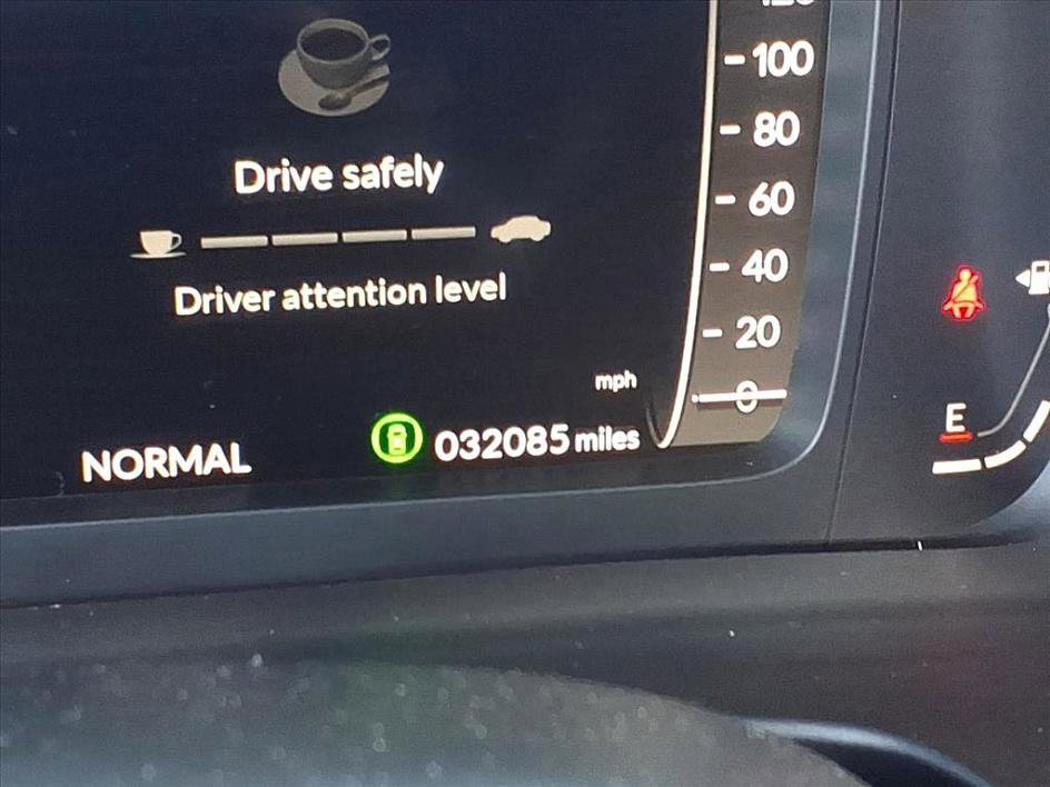 Certified 2023 Honda Pilot Elite image 32