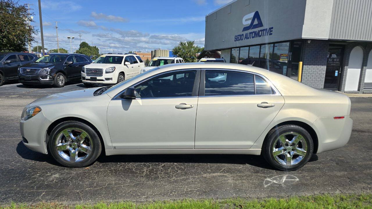 Used 2010 Chevrolet Malibu LS FWD image 3