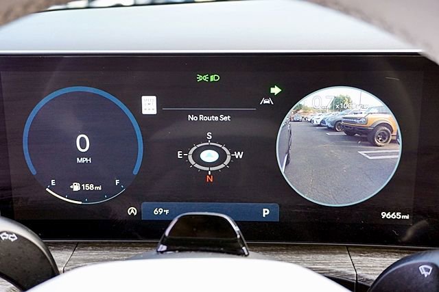 Certified 2024 Hyundai Santa Fe Limited image 36